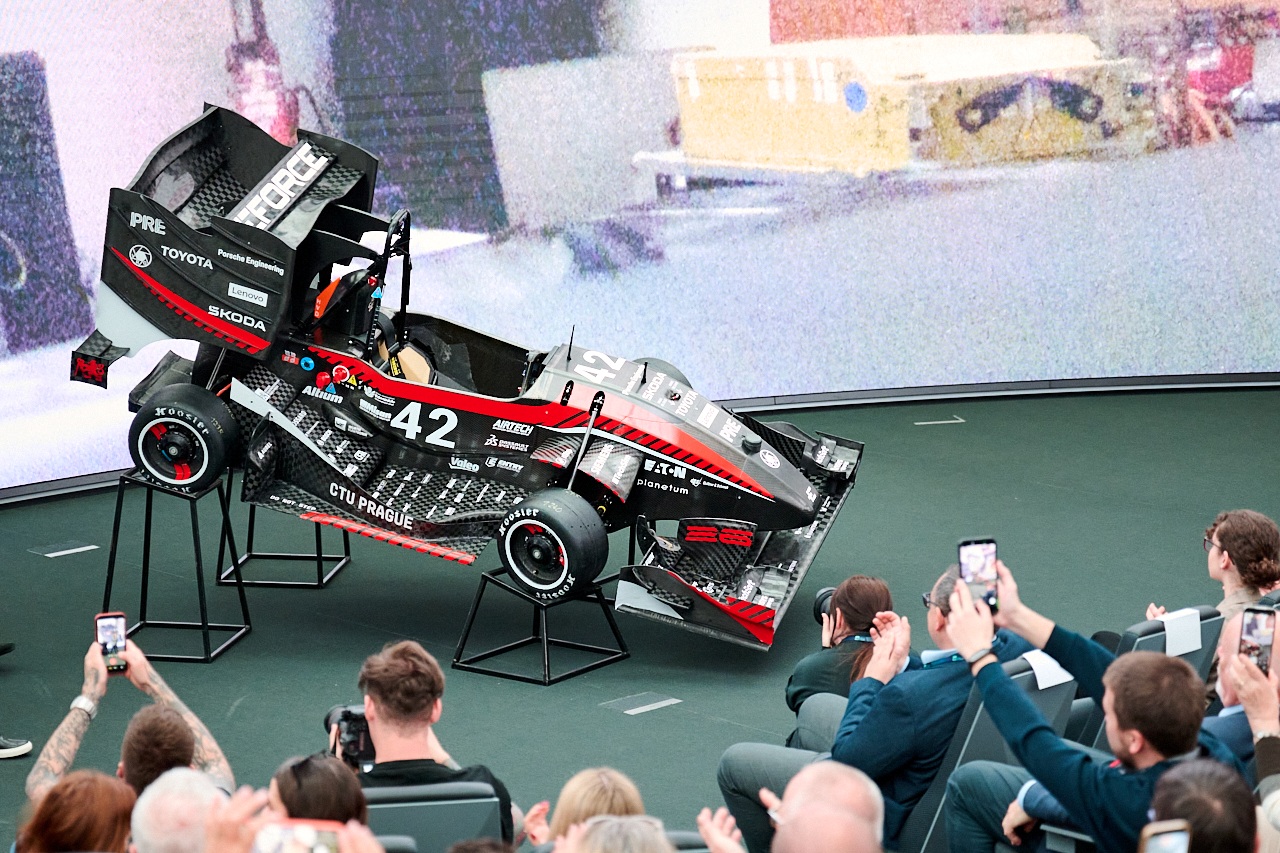 Tým EFORCE a nová formule